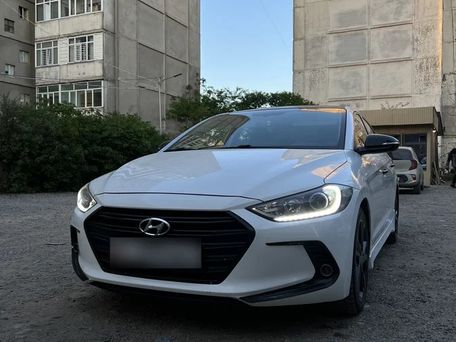 Hyundai Avante, 2018 — сүрөт 1