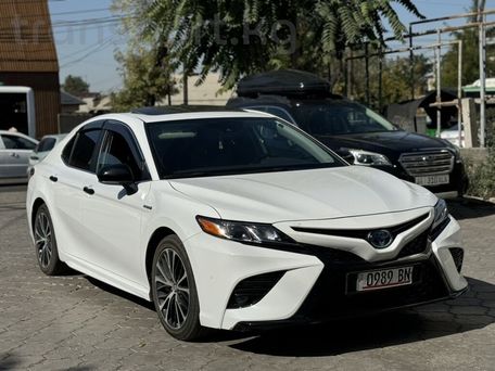 Toyota Camry, 2019 — photo 2