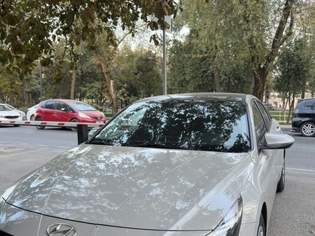 Hyundai Elantra, 2021 — photo 3