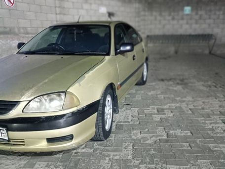 Toyota Avensis, 2001 — 照片 6