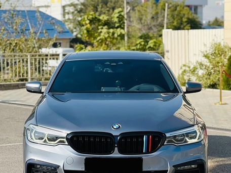 BMW 5 серии, 2019 — 照片 2