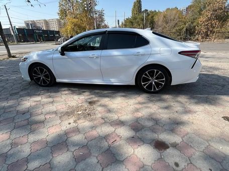 Toyota Camry, 2019 — 照片 4