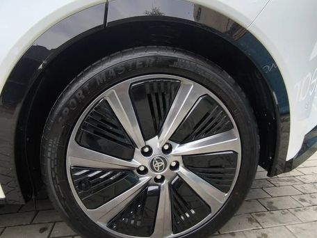 Toyota bZ5, 2025 — photo 6