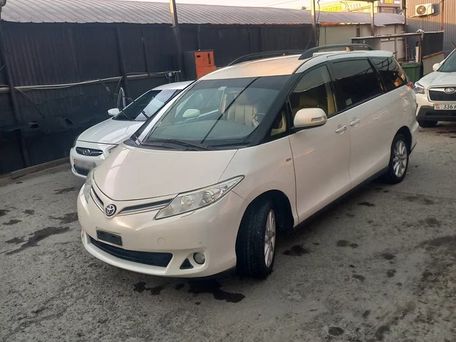 Toyota Previa, 2019