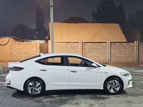 Hyundai Elantra, 2020 — photo 8