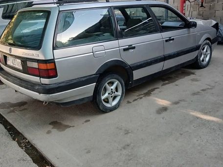 Volkswagen Passat, 1991 — фото 1