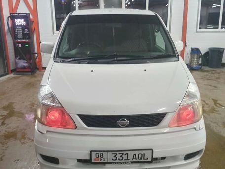 Nissan Serena, 2000 — 照片 1