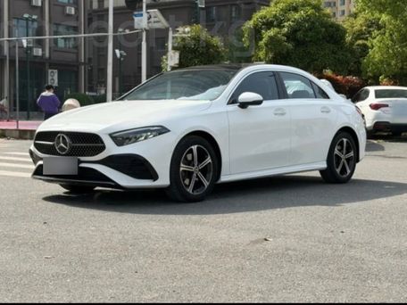 Mercedes-Benz A-Класс, 2022 — фото 1