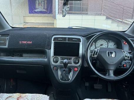 Honda Stream, 2002 — photo 5