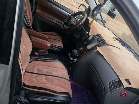 Toyota Avensis Verso, 2002 — 照片 14