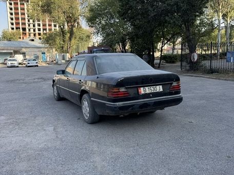 Mercedes-Benz E-Класс, 1991 — фото 5