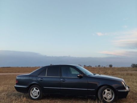 Mercedes-Benz E-Class, 2000 — photo 2