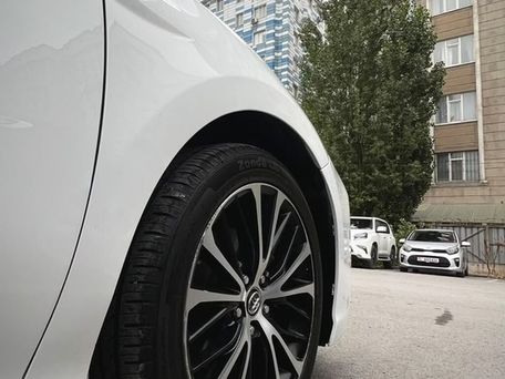 Toyota Camry, 2018 — сүрөт 7