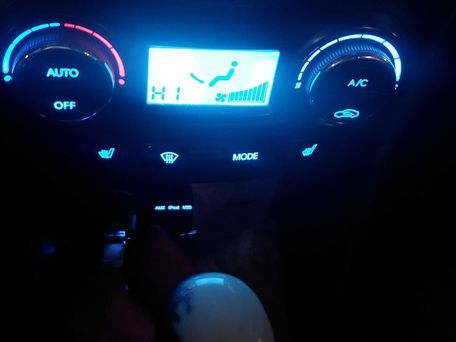 Hyundai Accent, 2011 — 照片 7