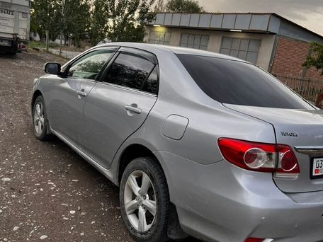 Toyota Corolla, 2011 — 照片 4