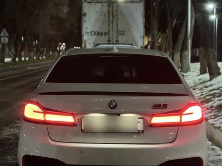 BMW 5 Series, 2019 — photo 2