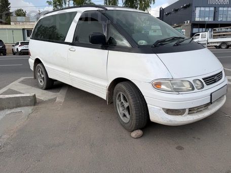 Toyota Estima, 1997