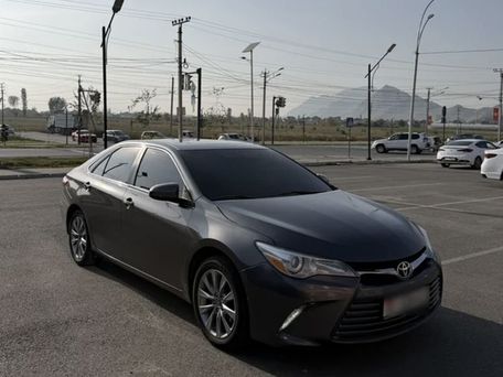 Toyota Camry, 2016 — 照片 2