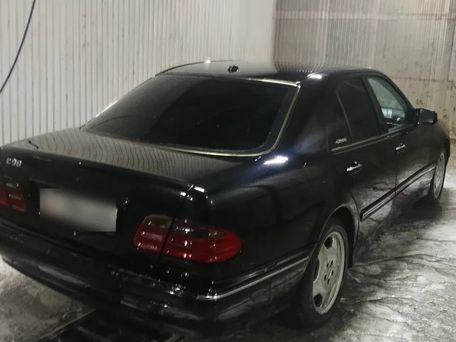 Mercedes-Benz E-Class, 2000 — photo 3