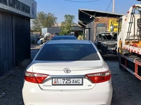 Toyota Camry, 2017 — 照片 3