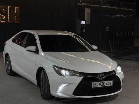 Toyota Camry, 2015 — 照片 2