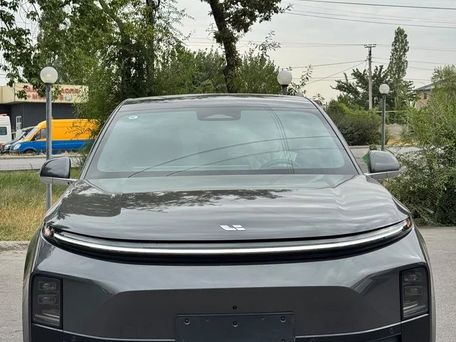 Li Auto (Lixiang) L6, 2025