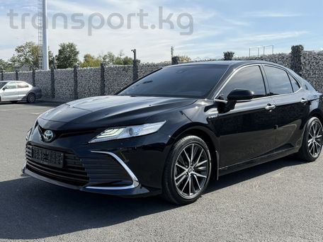 Toyota Camry, 2023 — фото 2