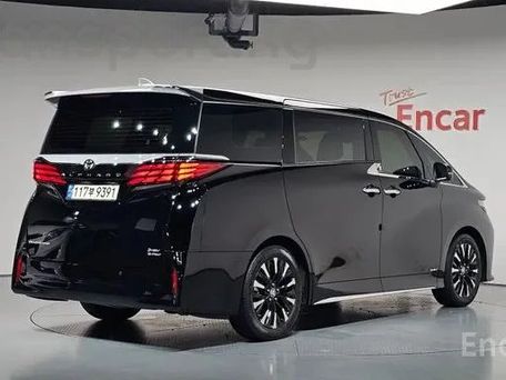 Toyota Alphard, 2023 — фото 2