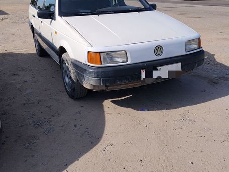 Volkswagen Passat, 1989 — 照片 1