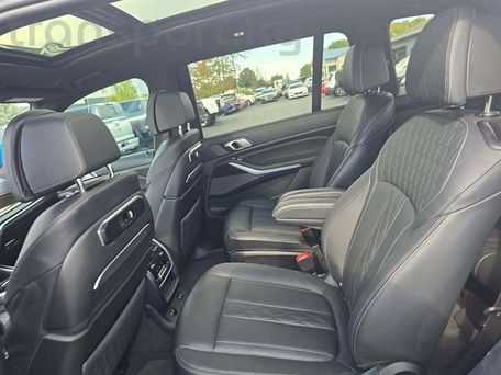 BMW X7, 2023 — photo 10