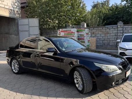 BMW 5 серии, 2004 — 照片 1