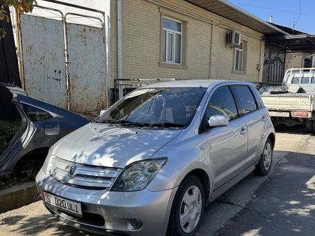Toyota Ist, 2003 — photo 1