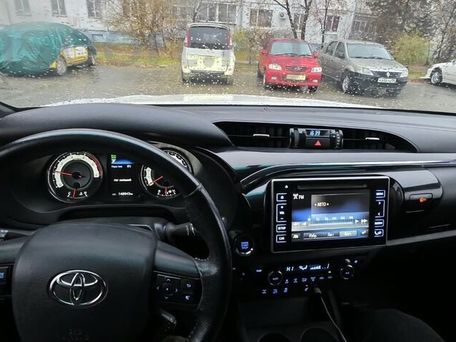 Toyota Hilux, 2019 — photo 8