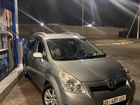 Toyota Corolla Verso, 2008
