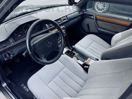Mercedes-Benz W124, 1989 — фото 10