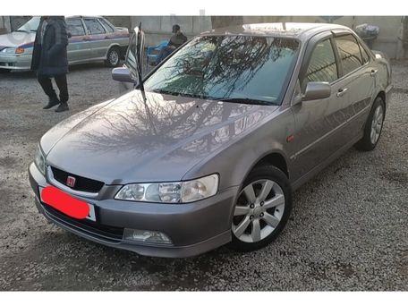 Honda Accord, 2002 — 照片 1