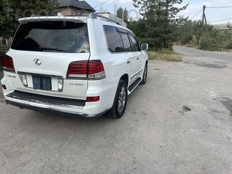 Lexus LX, 2012 — photo 11