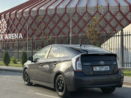 Toyota Prius, 2015 — фото 4
