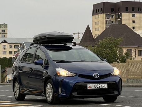 Toyota Prius v (+), 2016 — фото 9