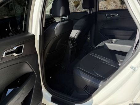 Kia Sportage, 2023 — 照片 9