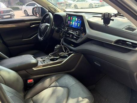 Toyota Highlander, 2023 — photo 6