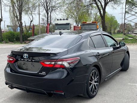 Toyota Camry, 2021 — сүрөт 2
