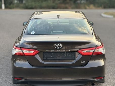 Toyota Camry, 2018 — фото 4