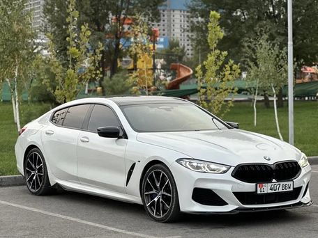 BMW 8 серии, 2021