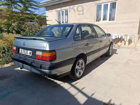 Volkswagen Passat, 1992 — photo 2