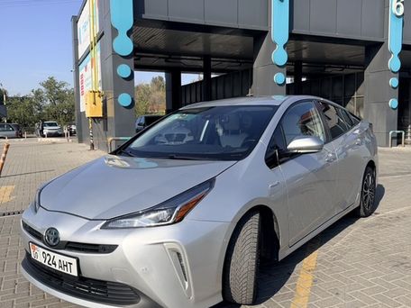 Toyota Prius, 2019 — фото 2