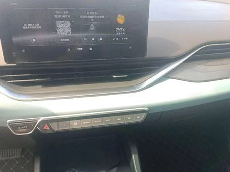 Geely Emgrand, 2022 — 照片 9