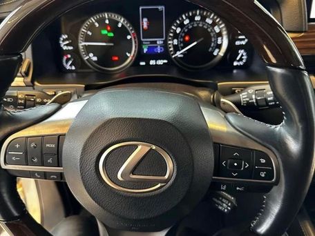 Lexus LX, 2020 — фото 12