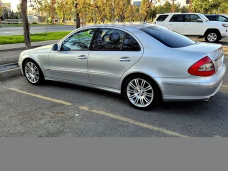 Mercedes-Benz E-Класс, 2008 — 照片 1