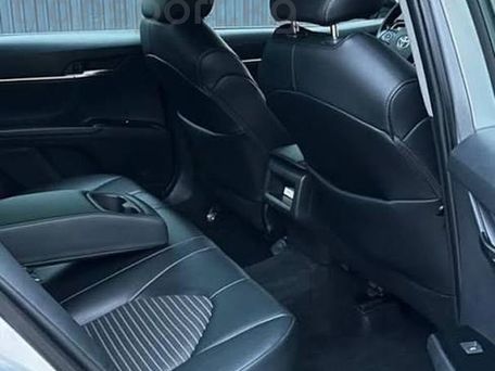 Toyota Camry, 2020 — photo 4